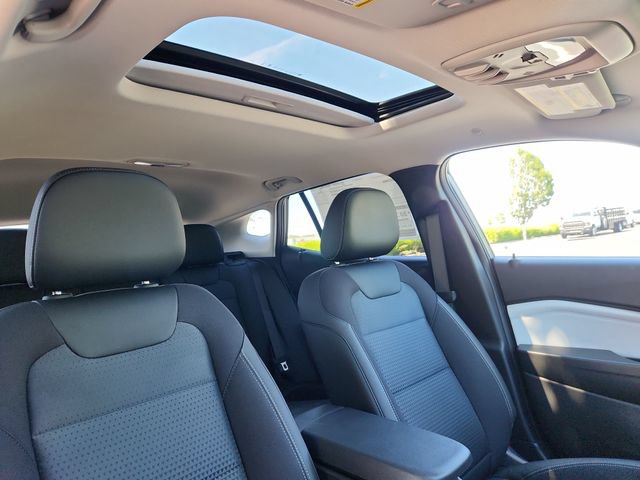 New 2026 Chevrolet Trax LT w/ Sunroof Package FWD image 14