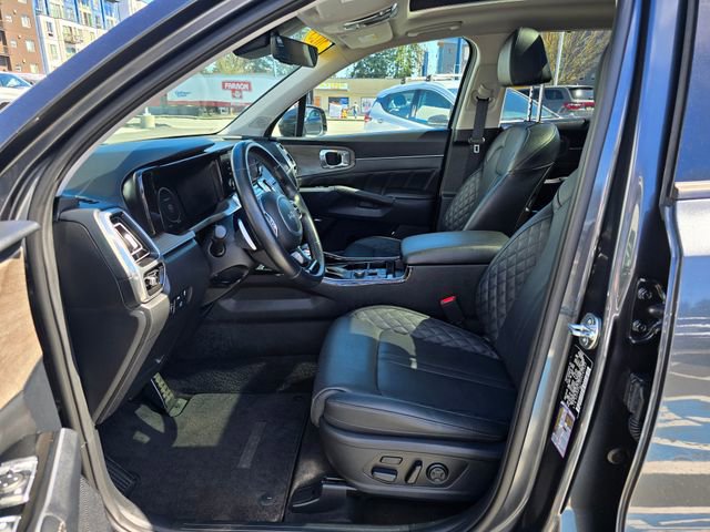 Certified 2023 Kia Sorento SX Prestige AWD/4WD image 24