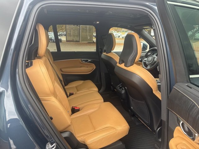 Used 2022 Volvo XC90 T6 Inscription image 13