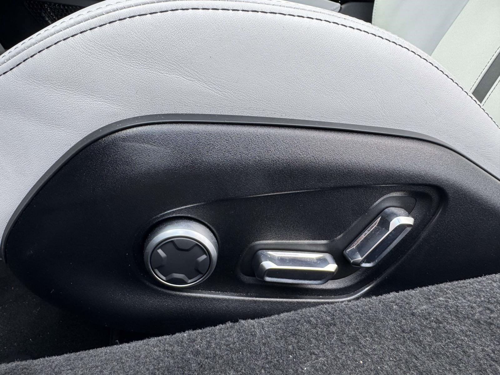 Used 2024 Lotus Emira First Edition image 18