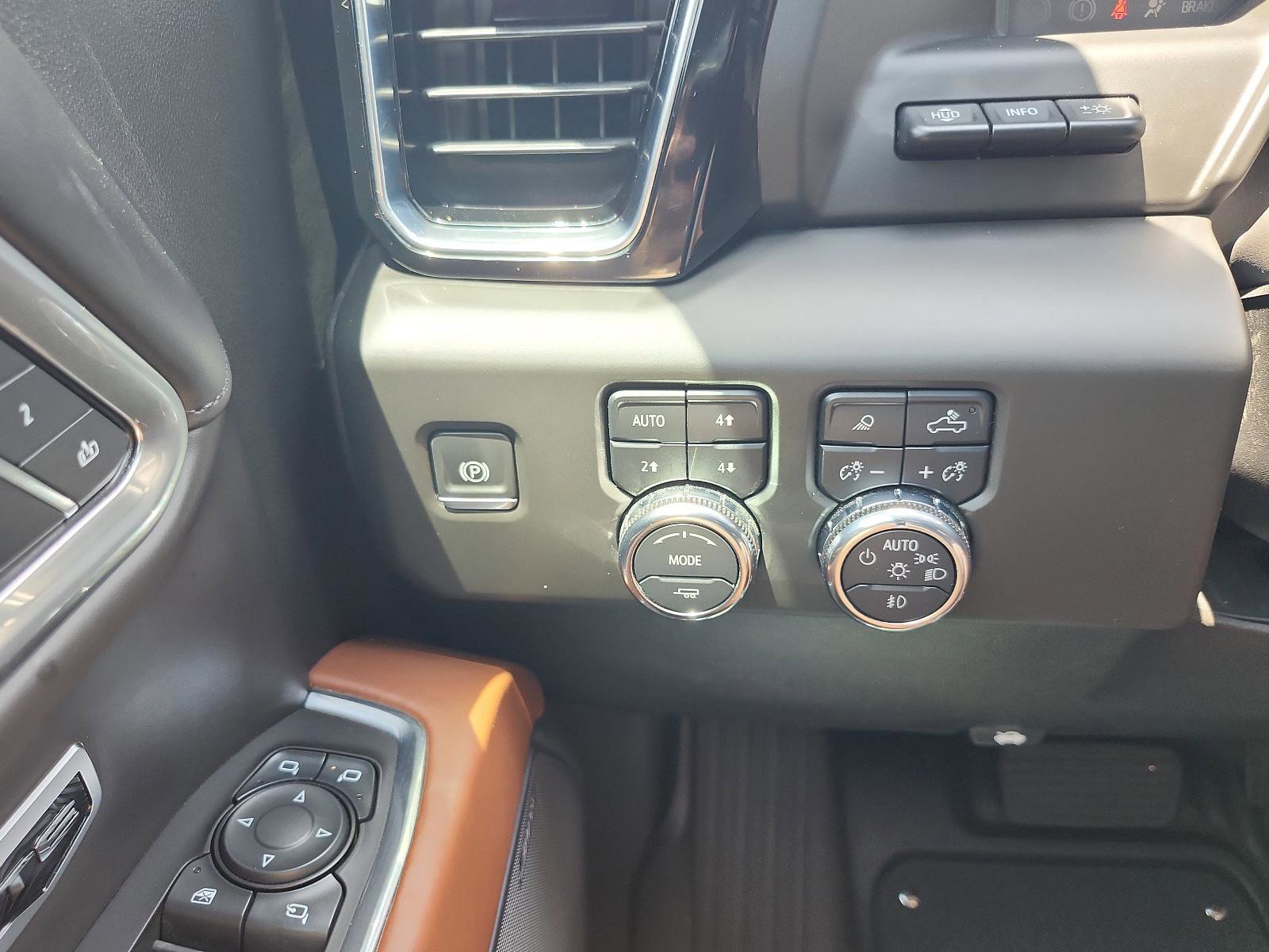 Certified 2025 GMC Sierra 1500 Denali Ultimate AWD/4WD image 27