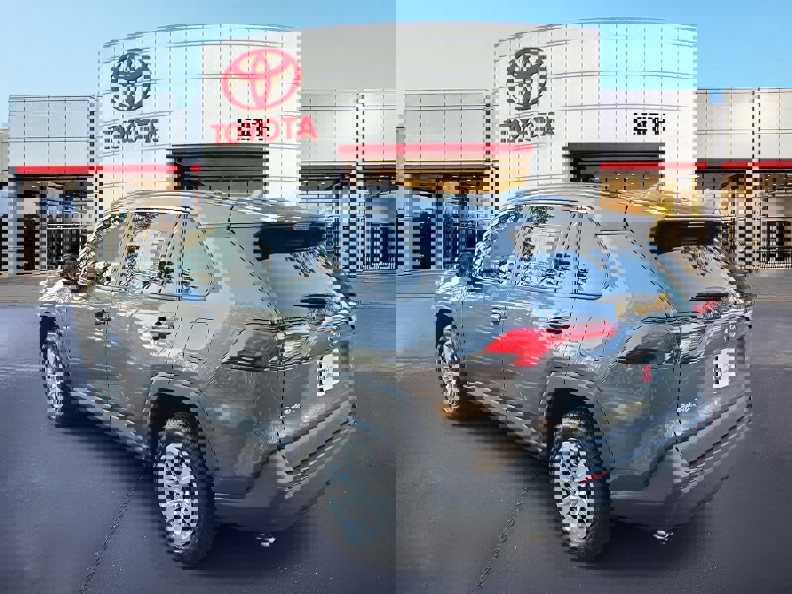 Certified 2021 Toyota RAV4 LE image 7