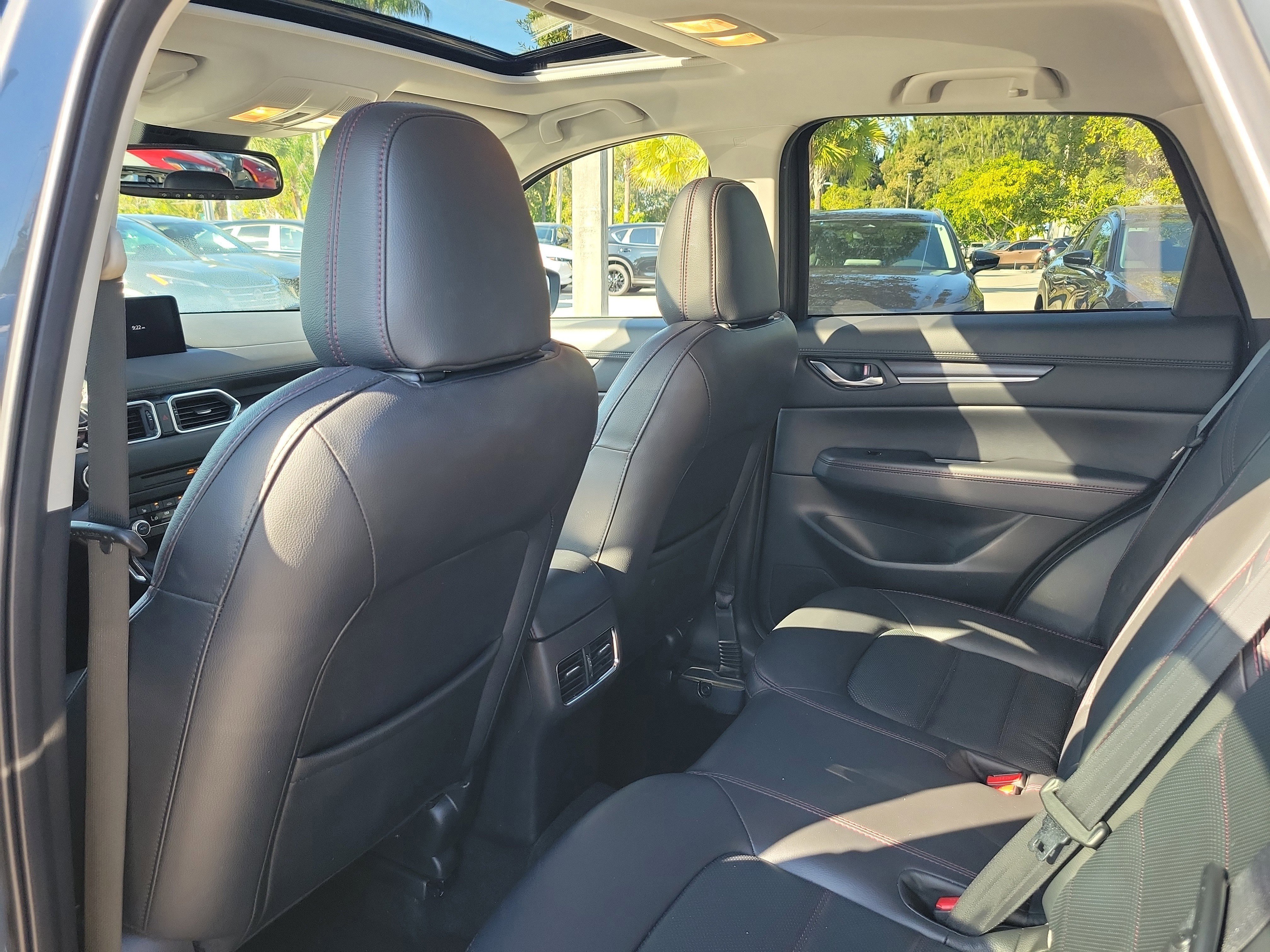 Used 2023 MAZDA CX-5 Carbon Edition image 6