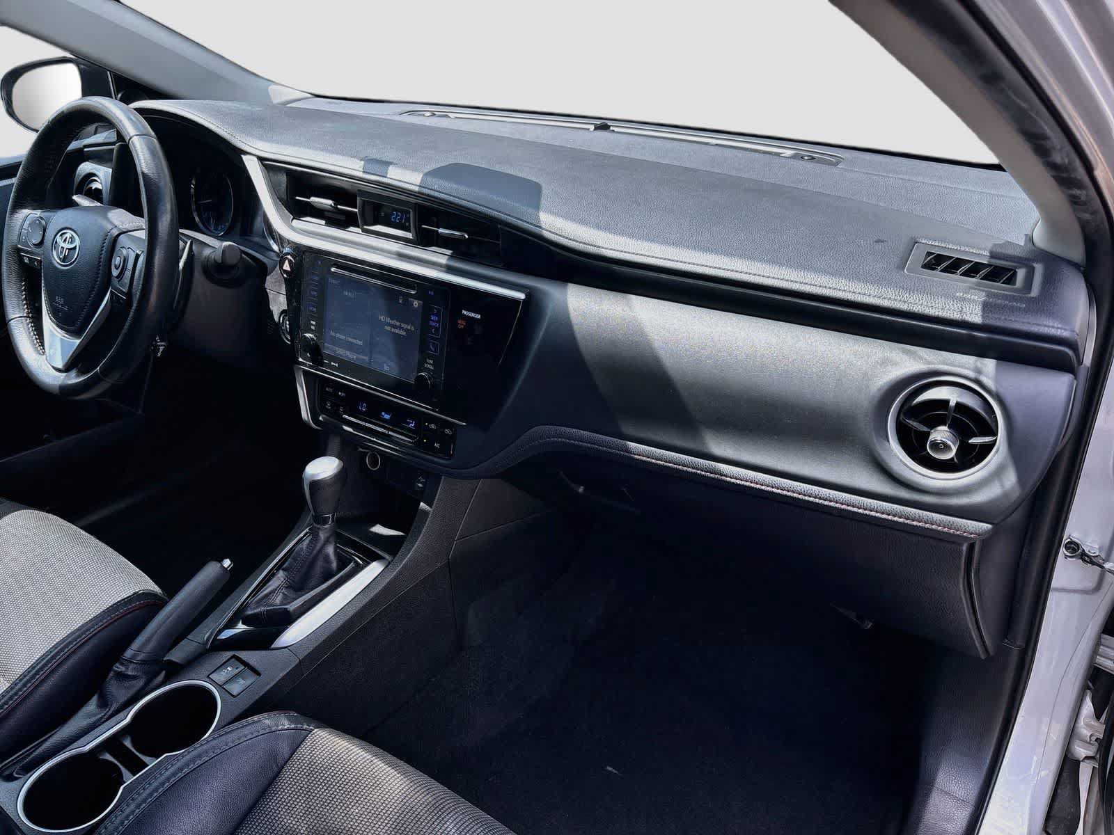 Used 2017 Toyota Corolla SE 50th Anniversary FWD image 29