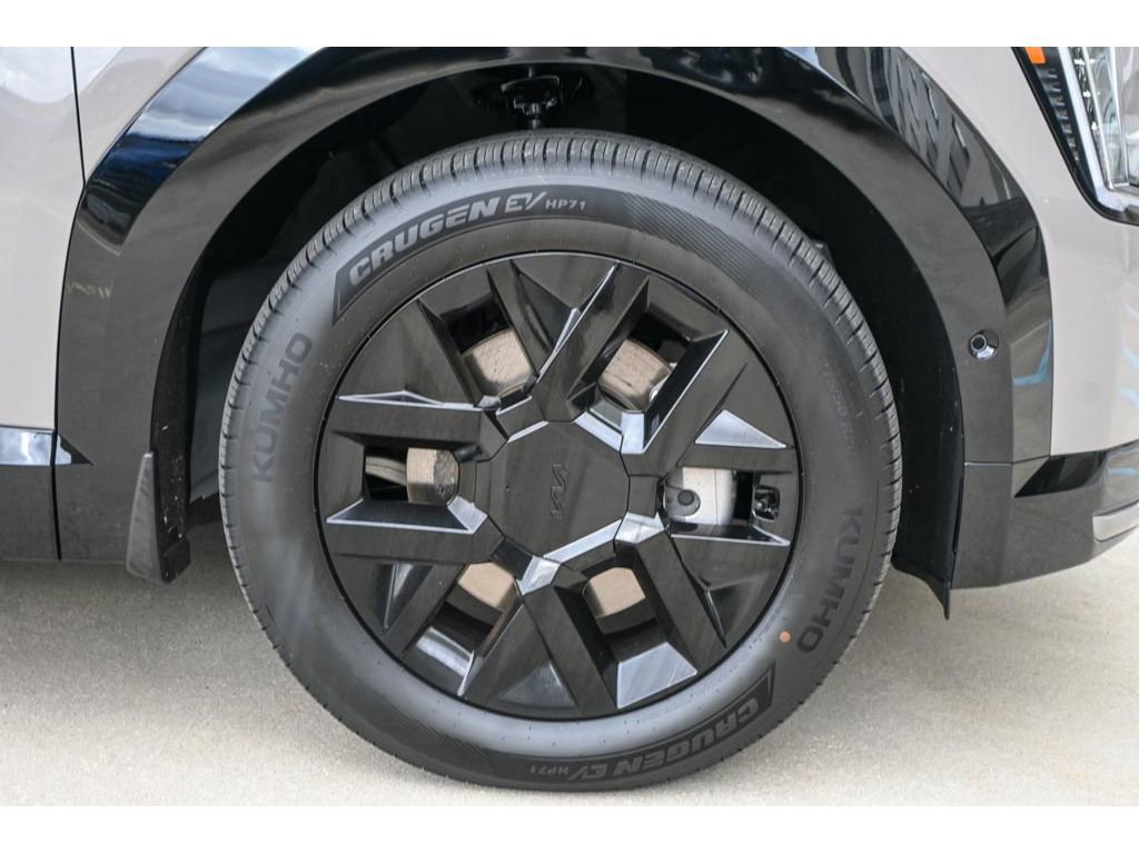 New 2026 Kia EV9 Land w/ Nightfall Edition Package image 9