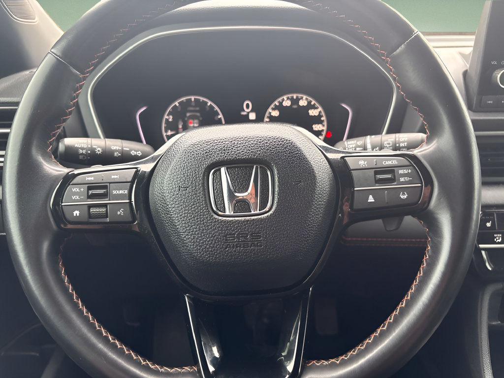 Used 2025 Honda Pilot Sport image 19
