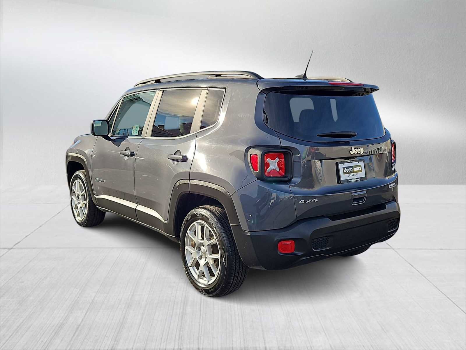 Used 2022 Jeep Renegade Latitude w/ Convenience Group image 6