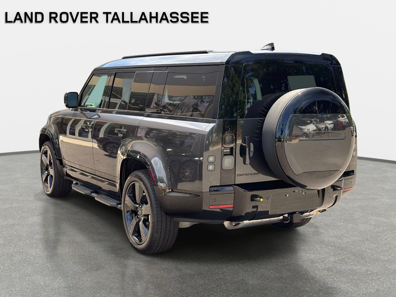 New 2026 Land Rover Defender 130 X-Dynamic SE AWD/4WD image 7