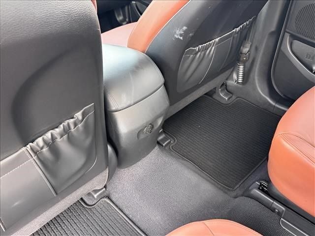 Used 2014 Hyundai Santa Fe Limited FWD image 12