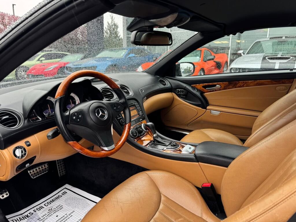 Used 2011 Mercedes-Benz SL 550 image 10