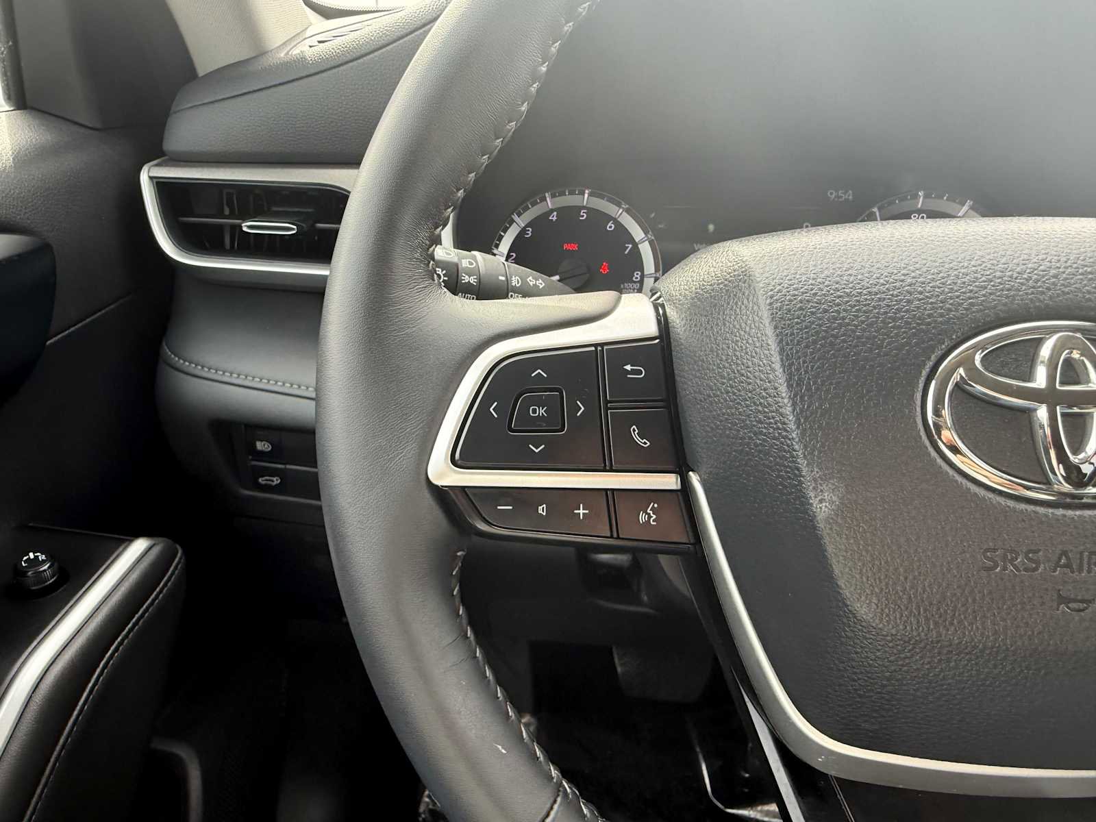 Certified 2025 Toyota Highlander XLE AWD/4WD image 22