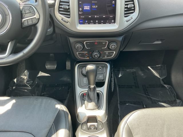 Used 2021 Jeep Compass Latitude w/ Sun and Sound Group AWD/4WD image 15