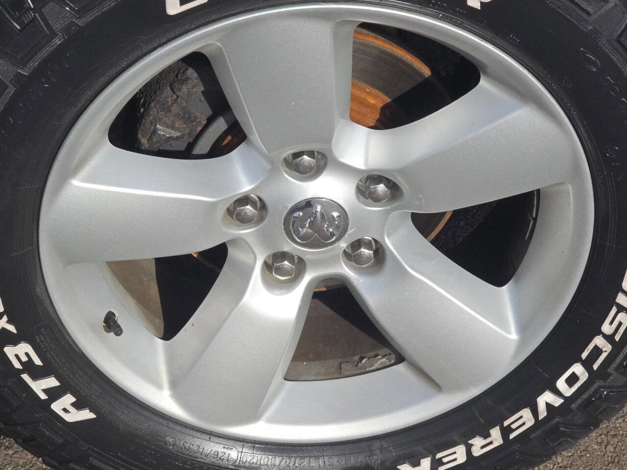 Used 2016 RAM 1500 Classic SLT w/ SLT Plus D￩cor Group image 15