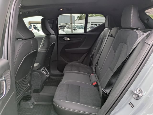 New 2026 Volvo XC40 B5 Ultra w/ Protection Package Premier AWD/4WD image 14