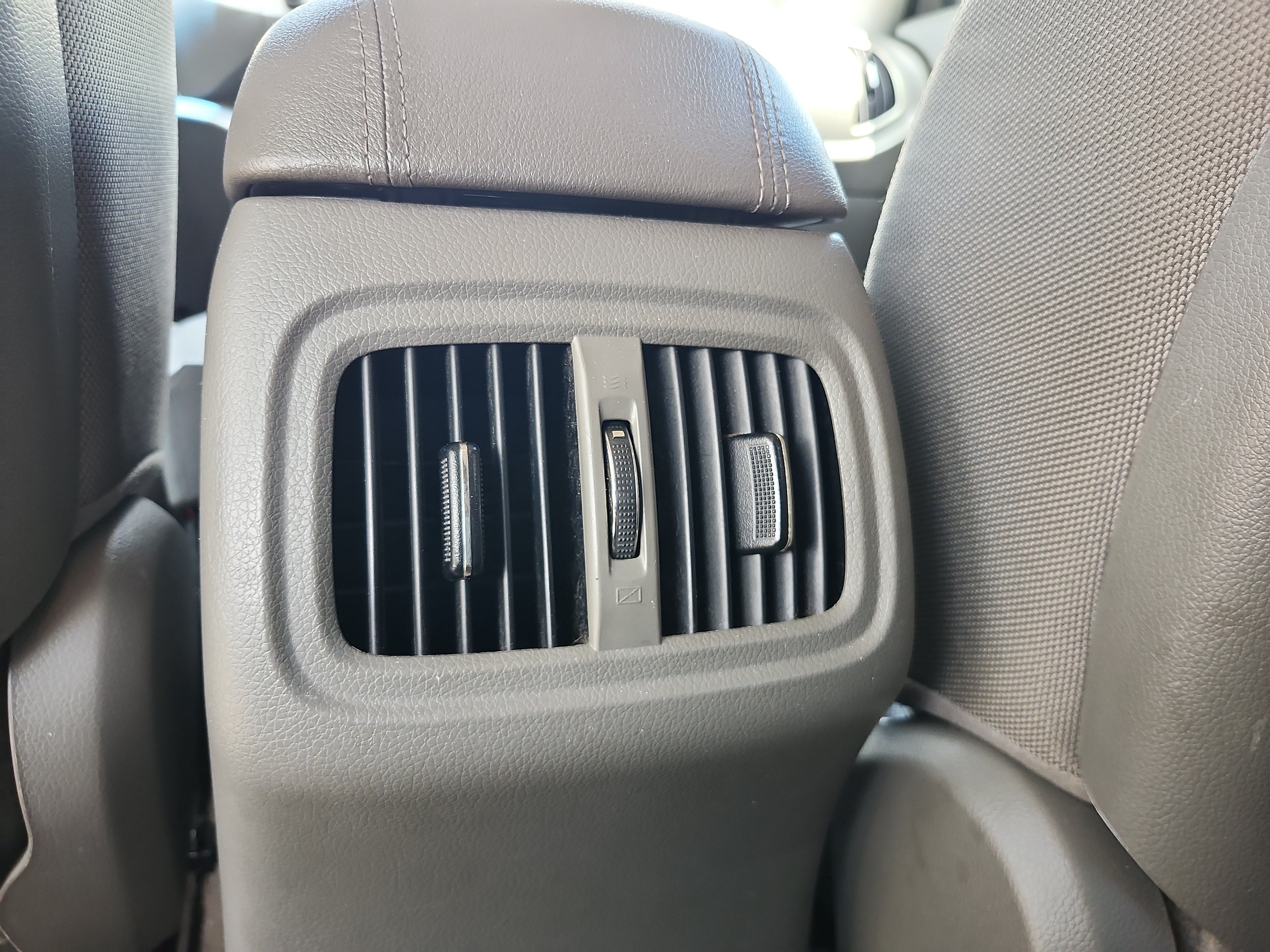 Used 2015 Kia Sportage LX AWD/4WD image 17