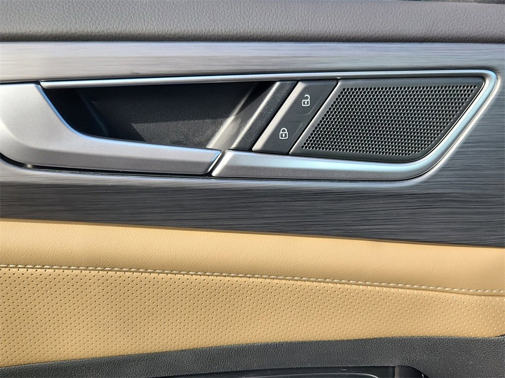 New 2026 Volkswagen Atlas Cross Sport SE image 4