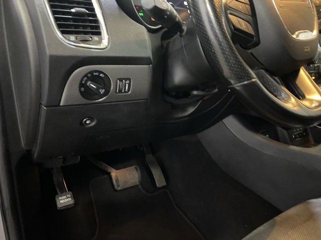 Used 2020 Dodge Durango GT image 17
