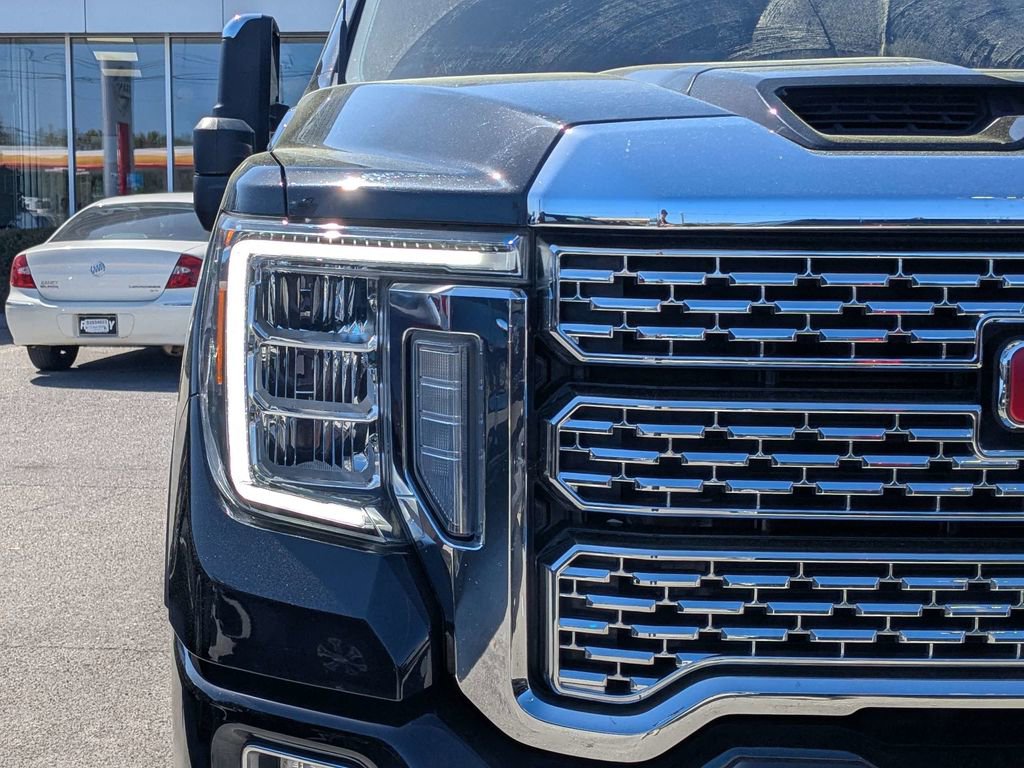 Used 2023 GMC Sierra 2500 Denali w/ Denali Black Diamond Edition image 8