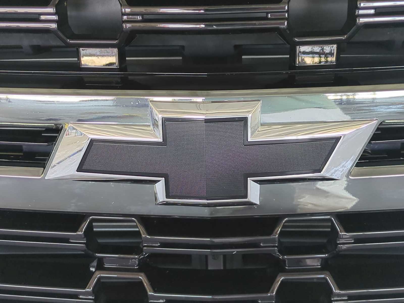 Used 2021 Chevrolet Suburban Z71 AWD/4WD image 8