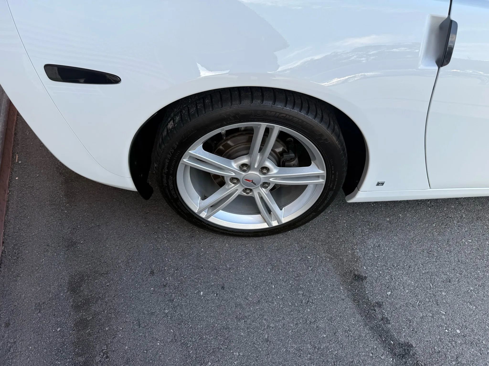 Used 2008 Chevrolet Corvette Coupe w/ Preferred Equipment Group image 38