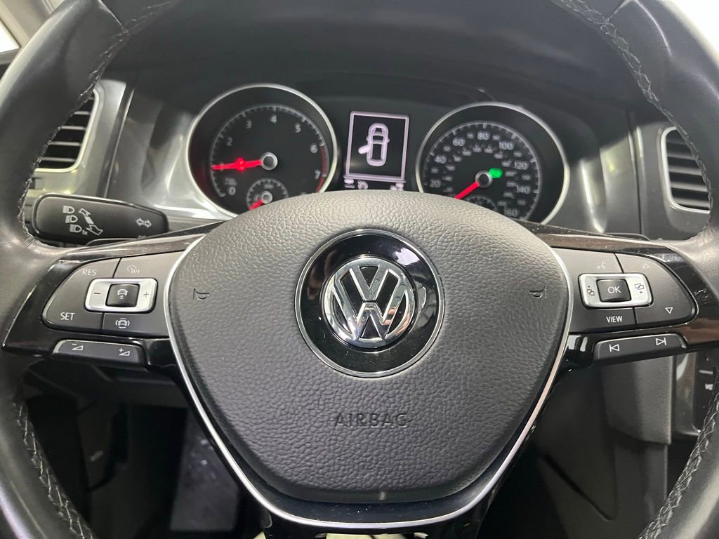 Used 2019 Volkswagen Golf SE w/ Driver Assistance Package image 20