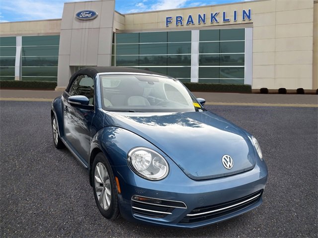 Used 2017 Volkswagen Beetle 1.8T Classic image 1
