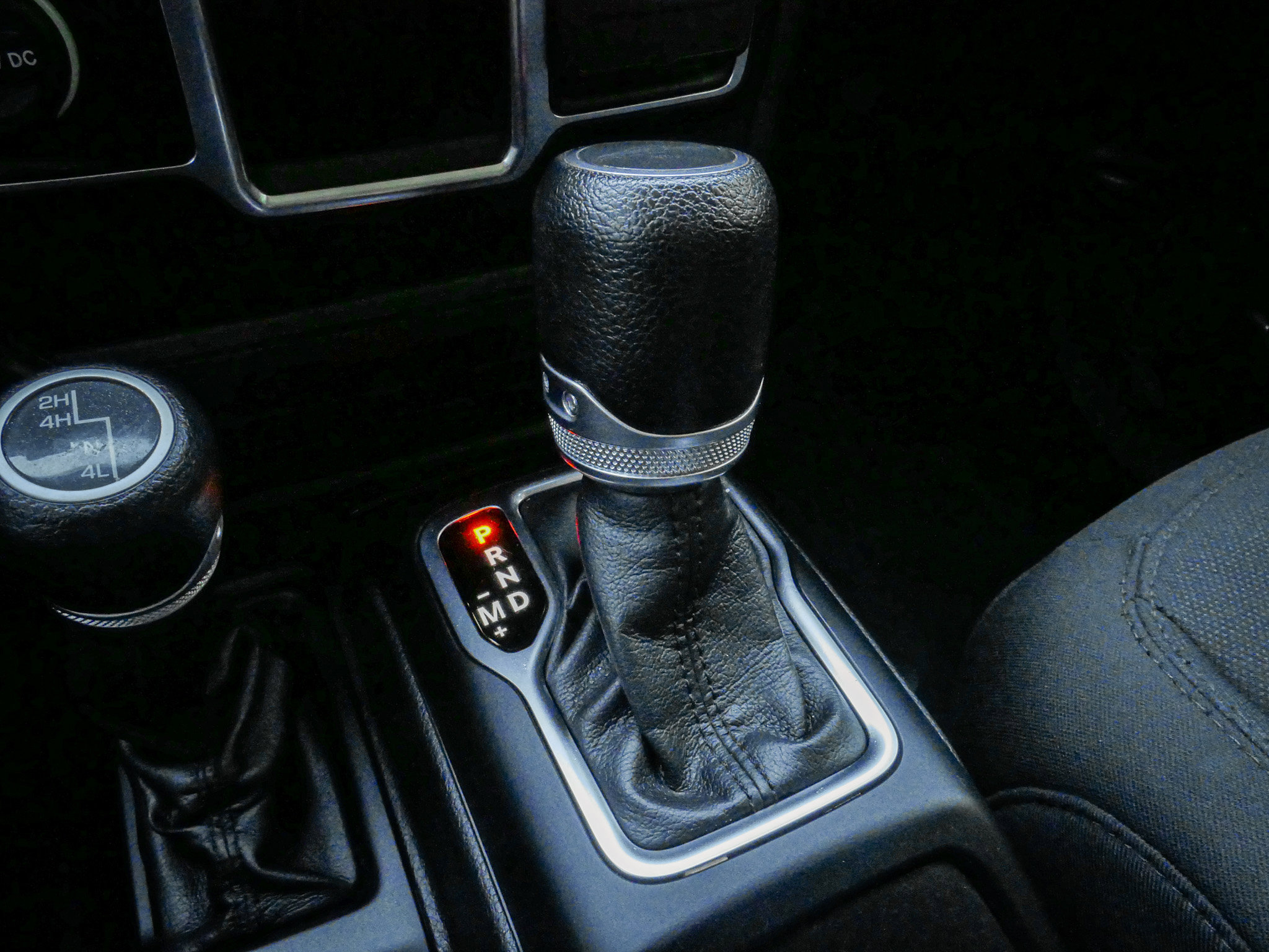 Used 2022 Jeep Gladiator Sport image 23