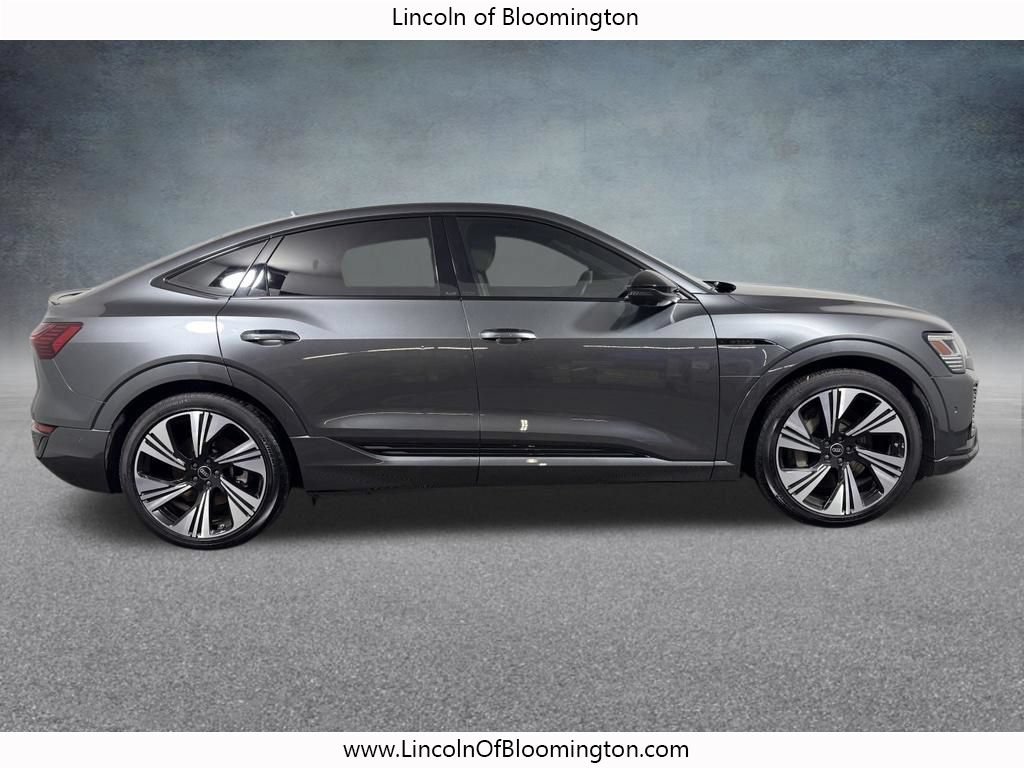 Used 2024 Audi Q8 e-tron Prestige w/ Prestige Package AWD/4WD image 7