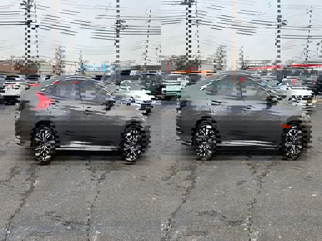 Used 2017 Honda Civic EX-T image 8