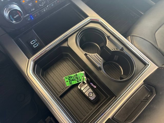Used 2018 Ford F250 Platinum w/ Platinum Ultimate Package AWD/4WD image 27