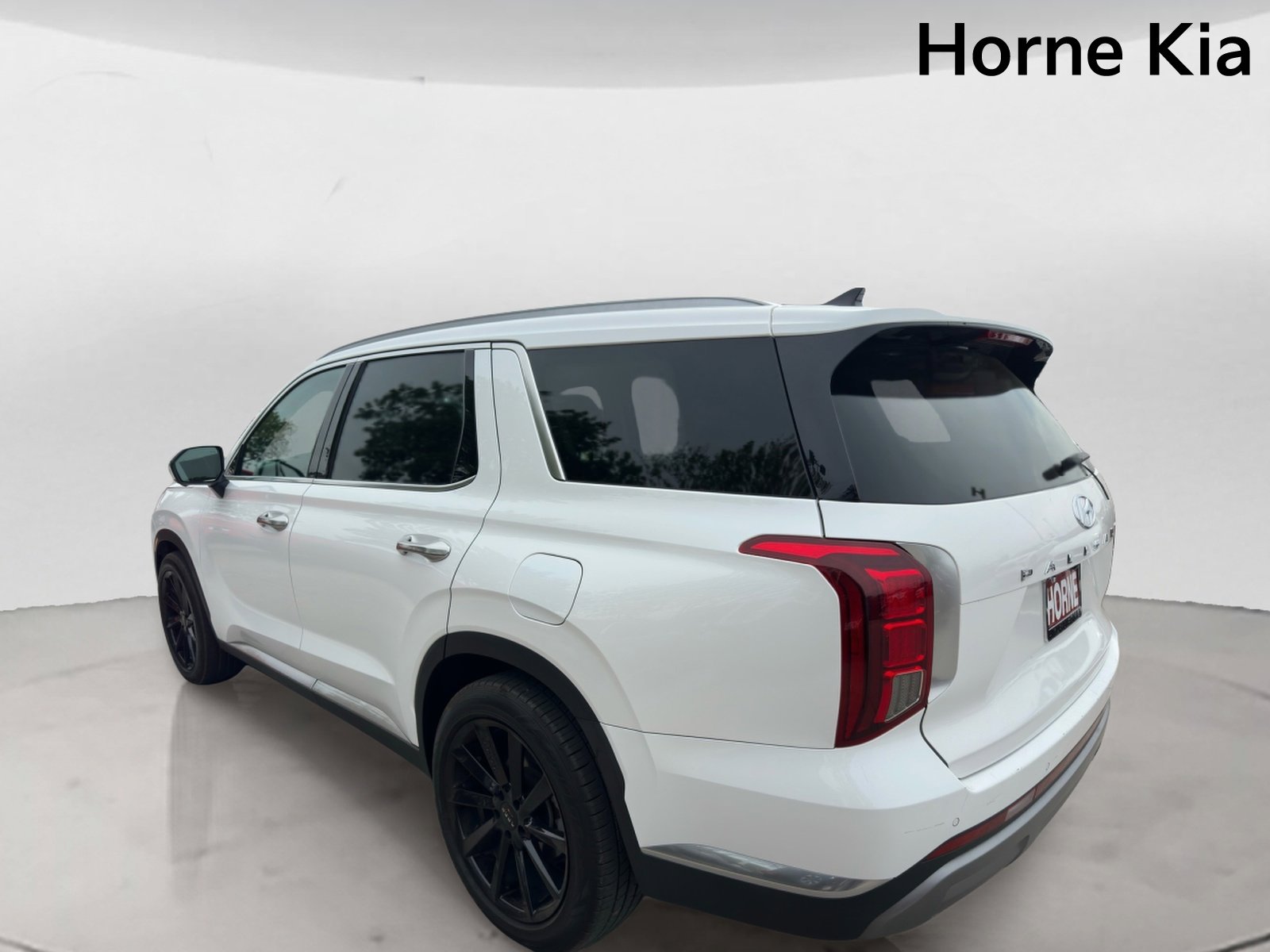 Used 2023 Hyundai Palisade Limited FWD image 5
