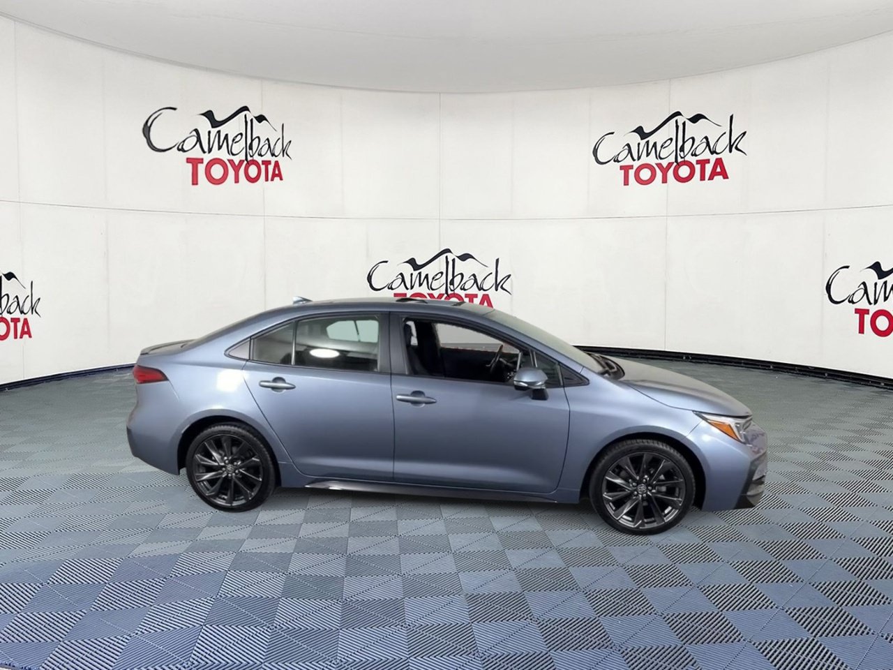 Used 2024 Toyota Corolla XSE FWD image 4
