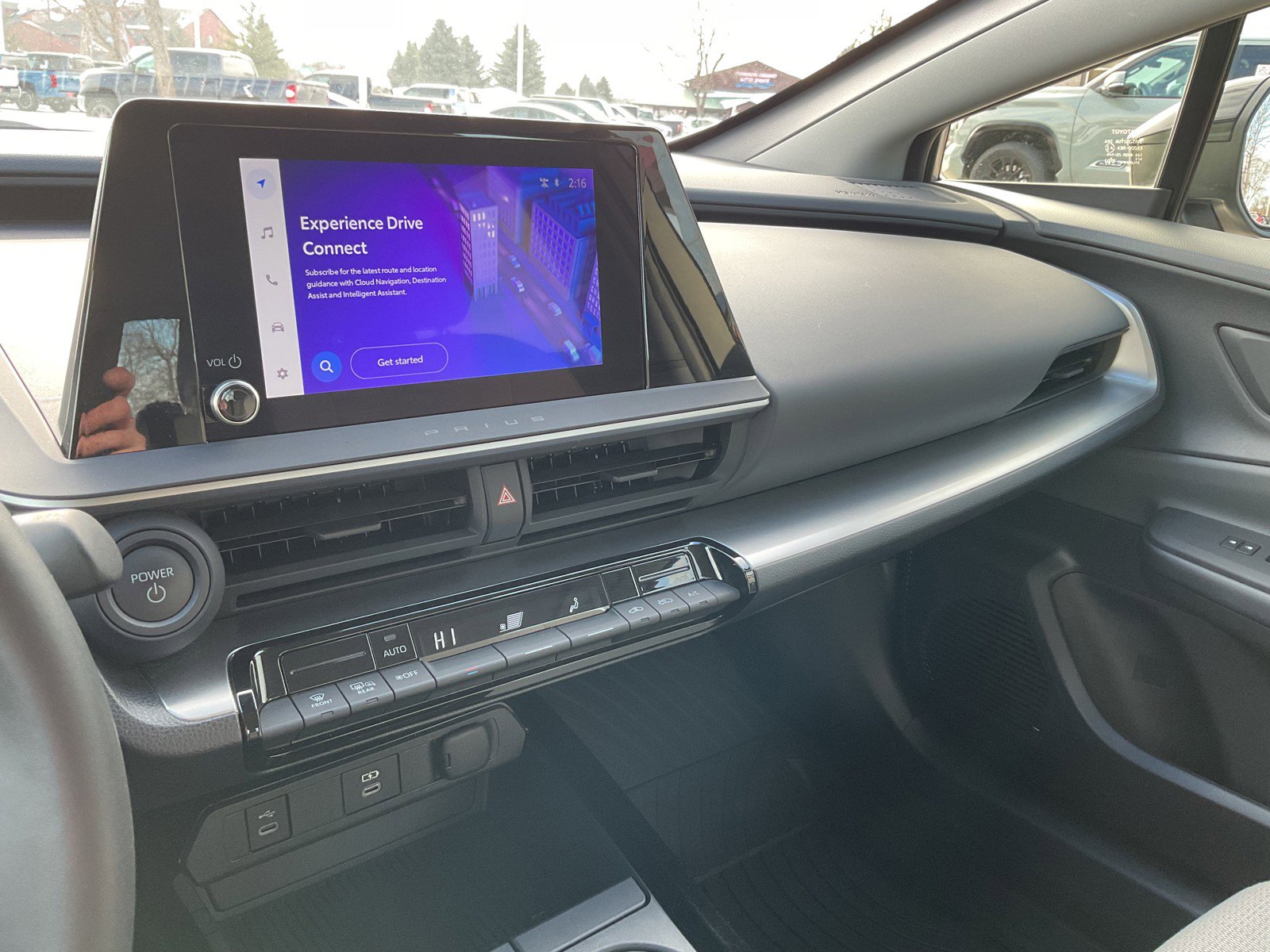 Used 2024 Toyota Prius LE image 25