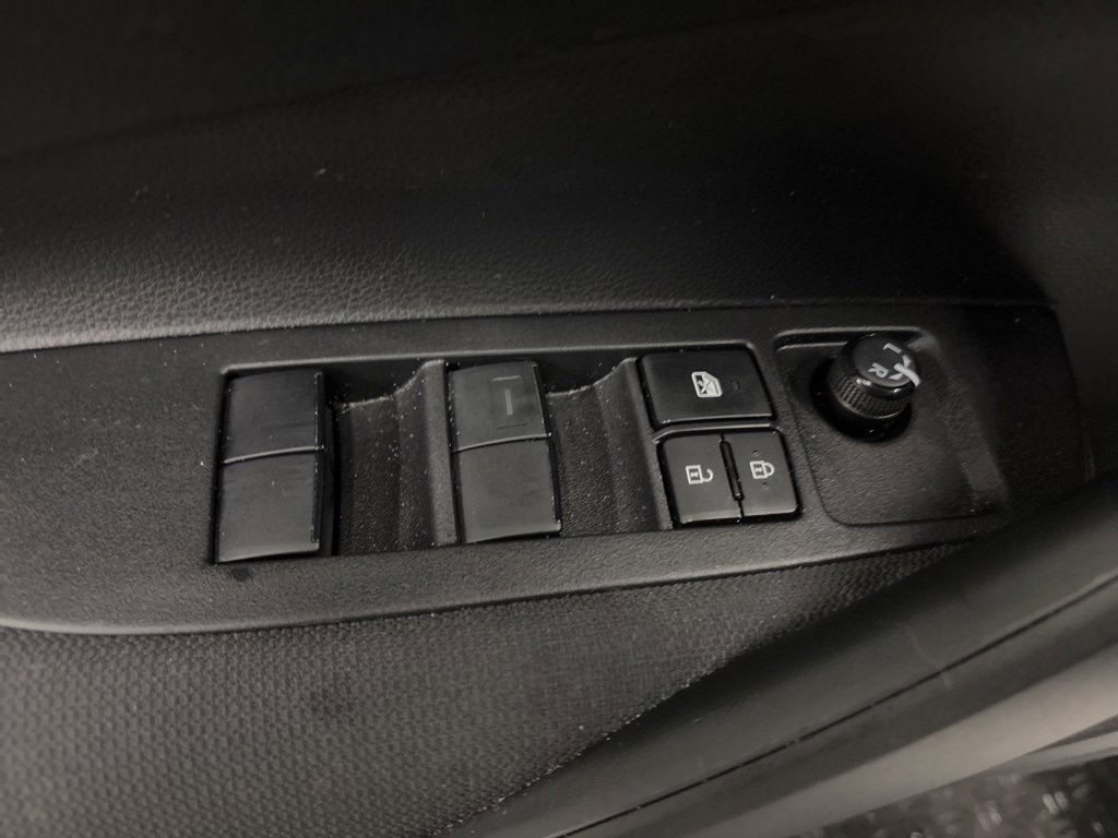 Used 2023 Toyota Corolla LE image 14