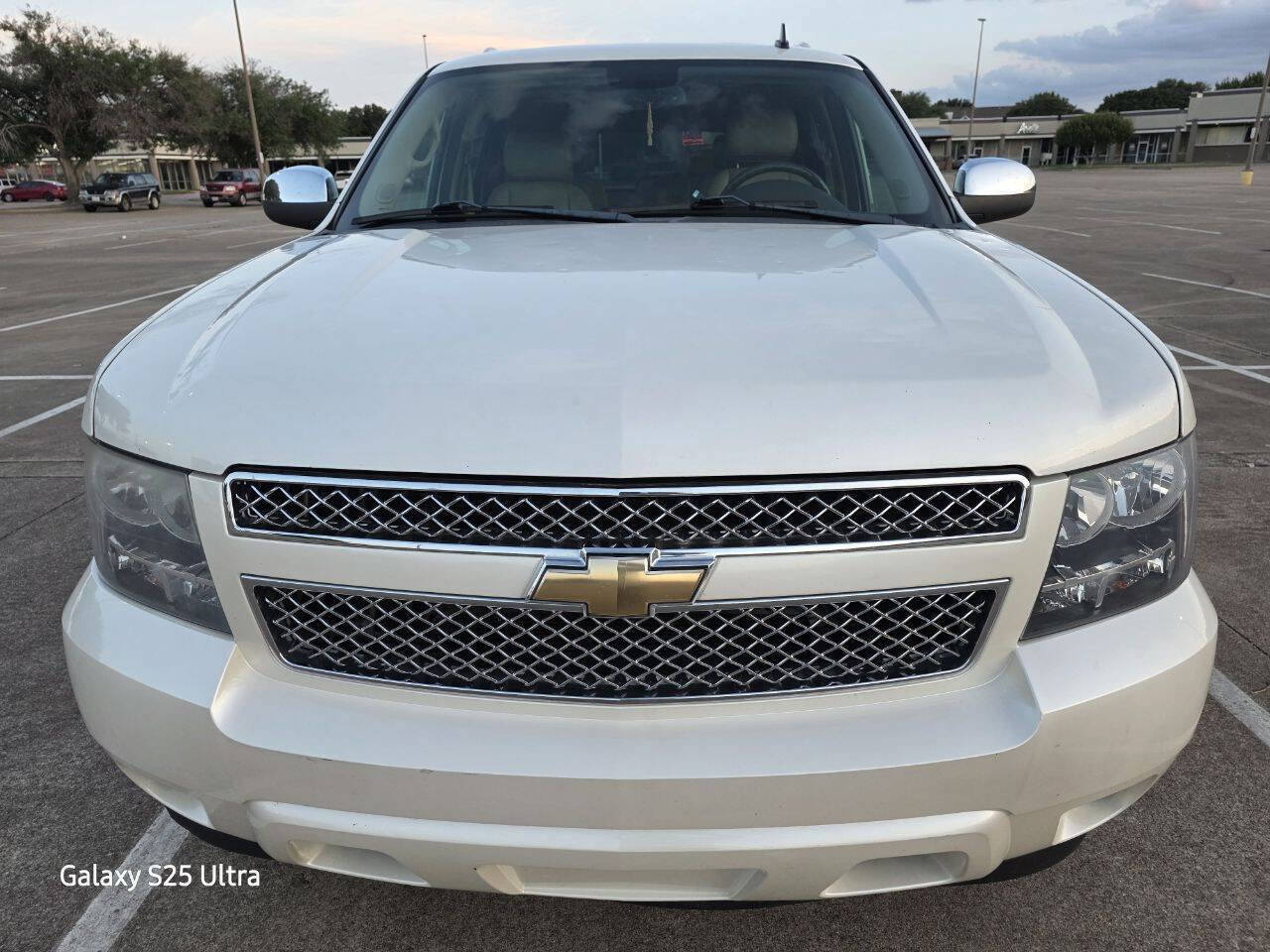 Used 2010 Chevrolet Suburban LTZ AWD/4WD image 3