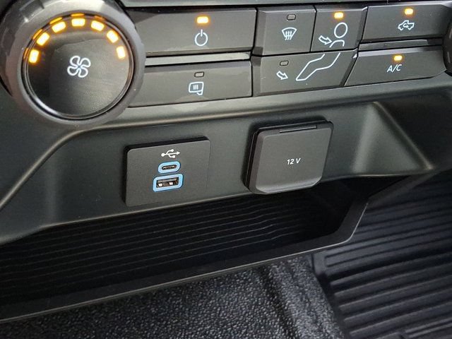 Used 2023 Ford F250 XL w/ FX4 Off-Road Package AWD/4WD image 27