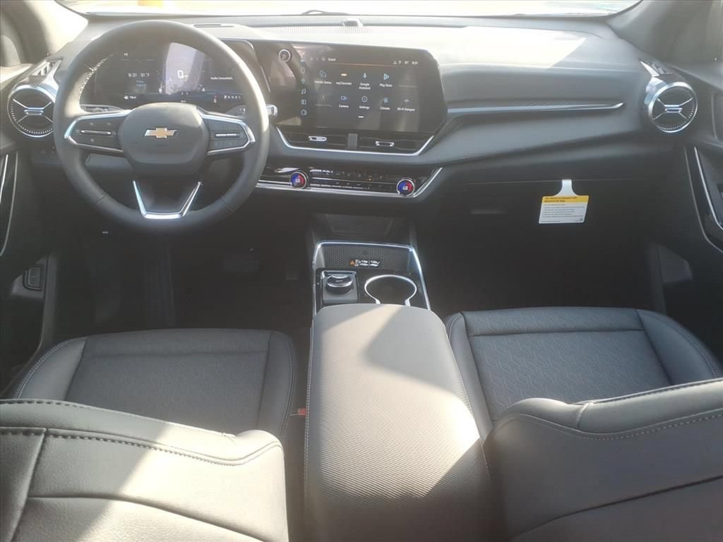 New 2027 Chevrolet Equinox LT w/ Convenience Package II FWD image 19