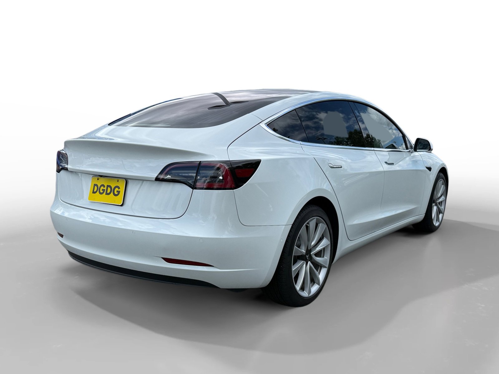 Used 2018 Tesla Model 3 Long Range RWD image 5