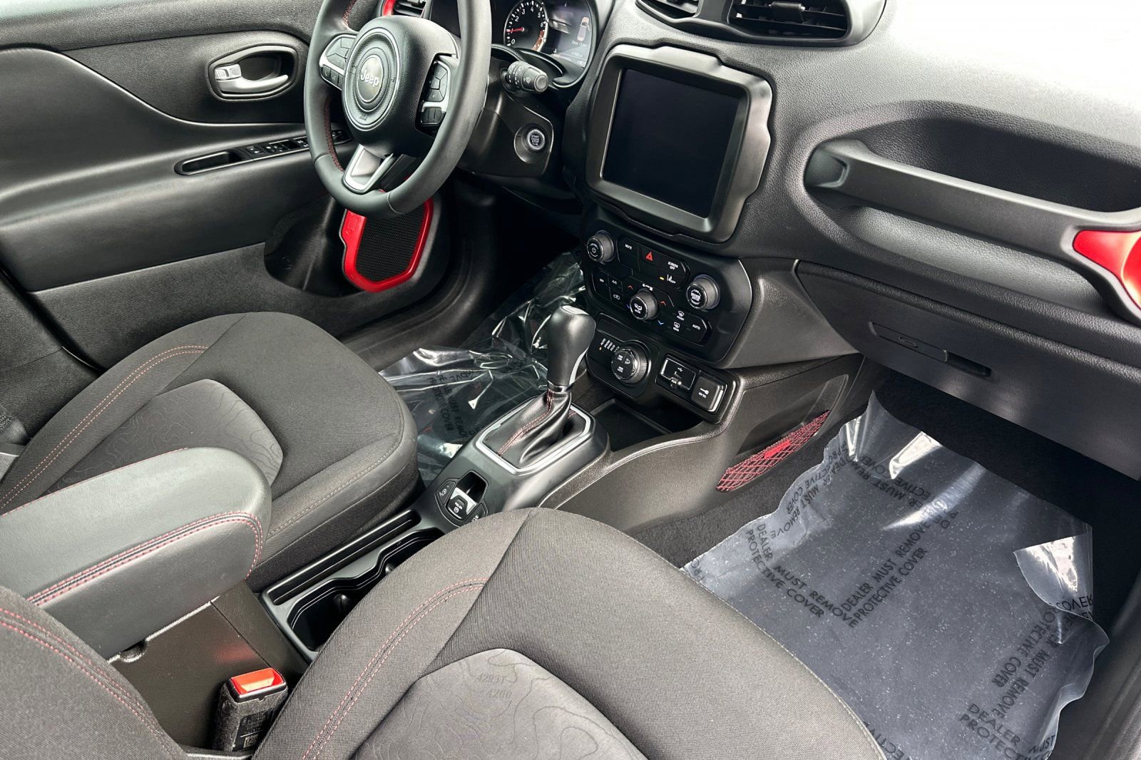 Used 2023 Jeep Renegade Trailhawk image 15