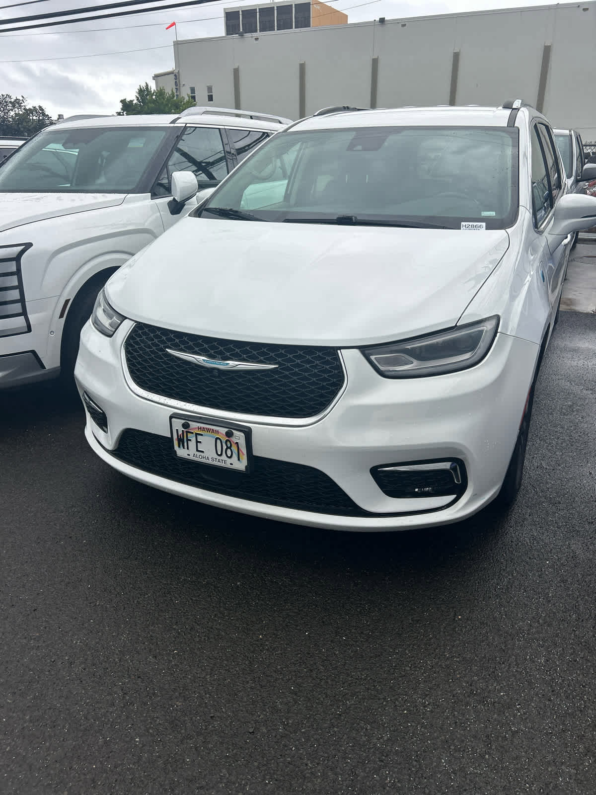 Used 2021 Chrysler Pacifica Touring-L image 17