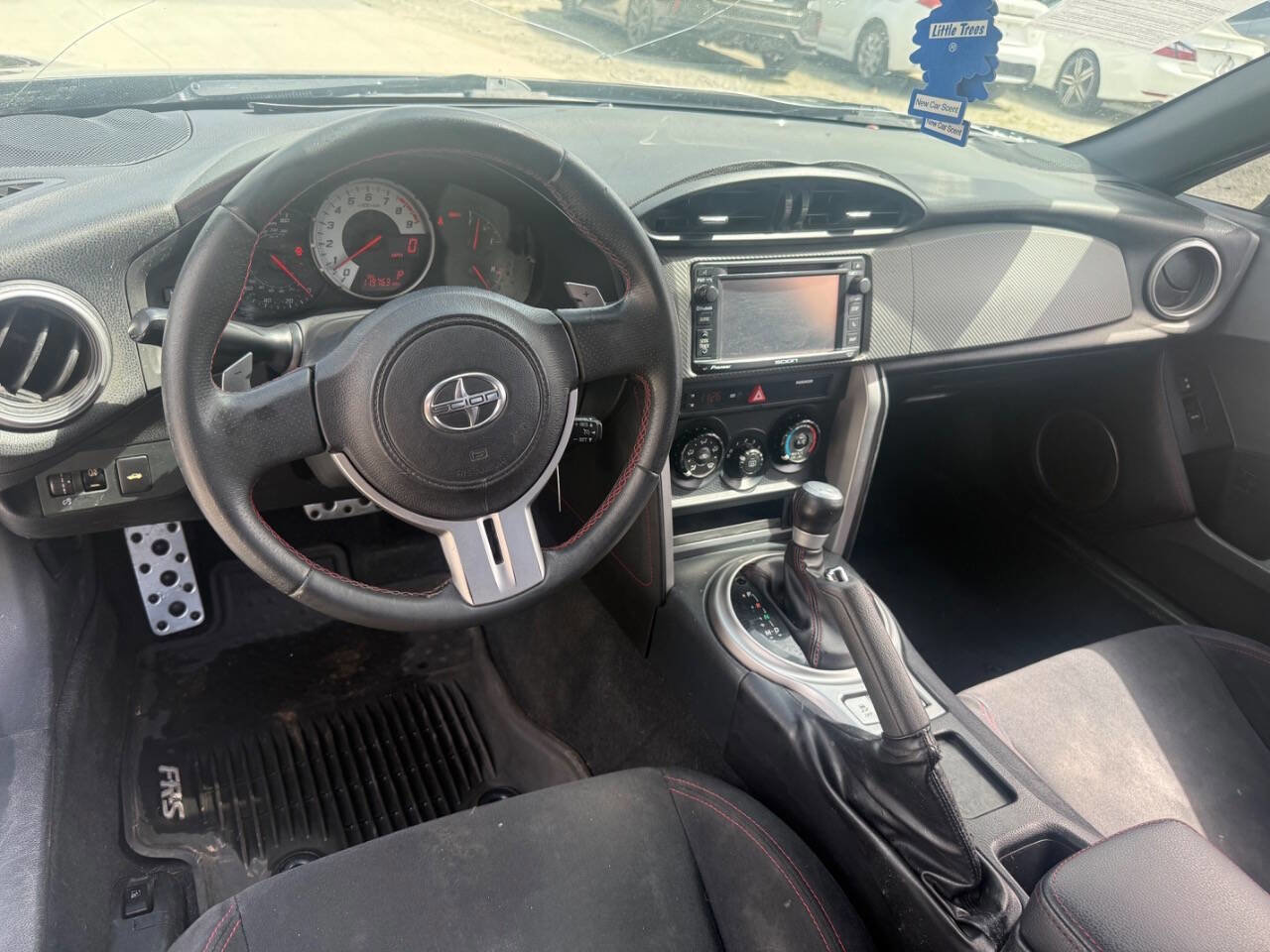 Used 2015 Scion FR-S image 15