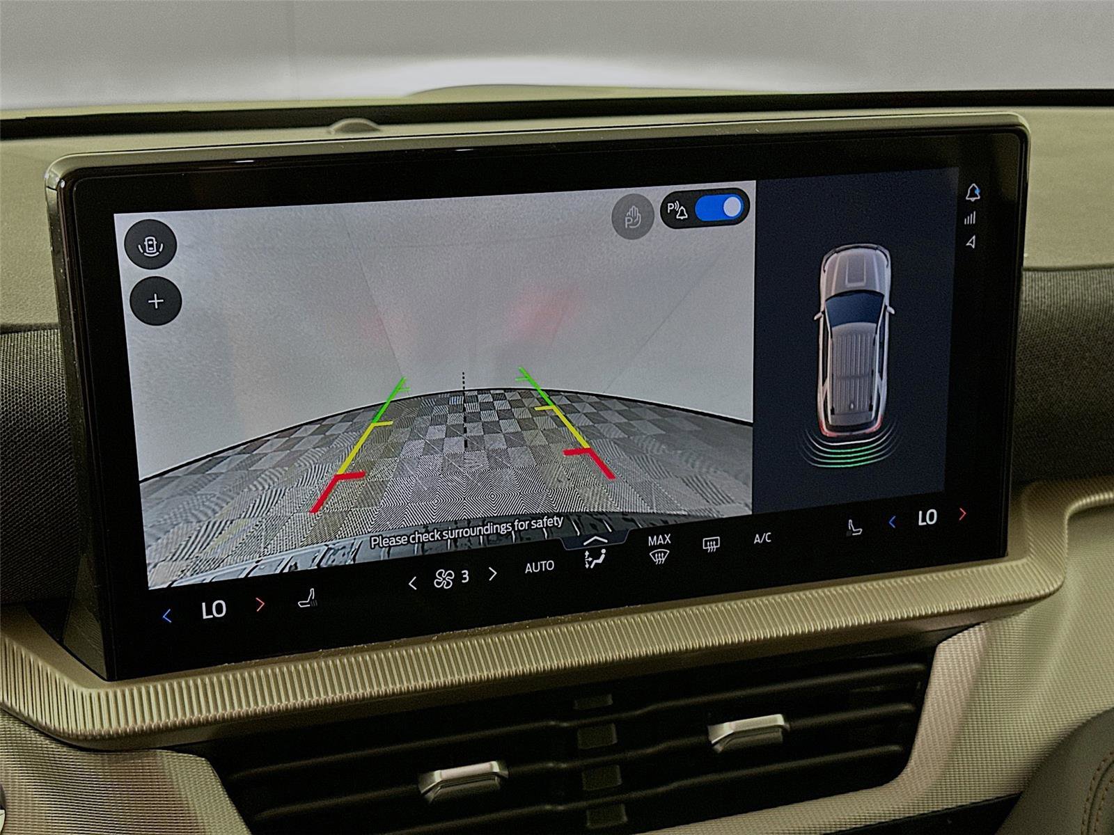 New 2026 Ford Explorer Active image 15