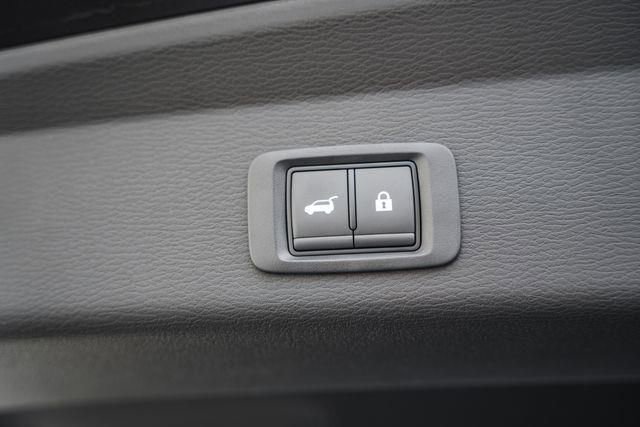 New 2025 Mitsubishi Outlander SE image 10