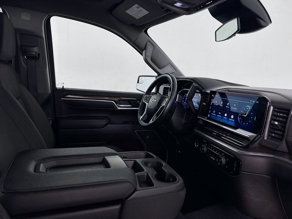 Used 2022 Chevrolet Silverado 1500 LT AWD/4WD image 34