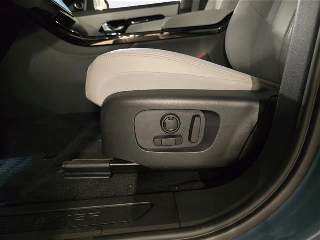 New 2026 Land Rover Range Rover Evoque S image 29