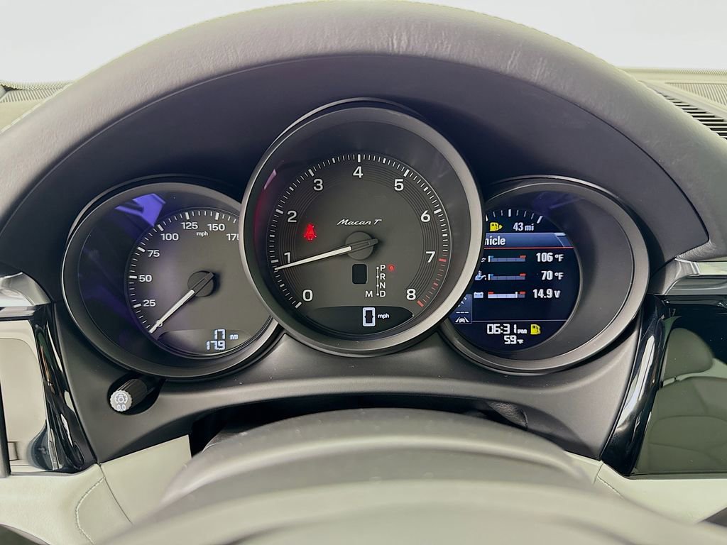 New 2026 Porsche Macan Turbo image 17