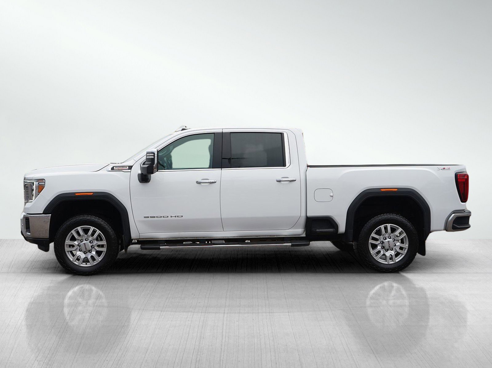 Used 2023 GMC Sierra 3500 SLT w/ SLT Premium Package image 2