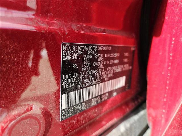 Certified 2024 Toyota Venza Limited image 25