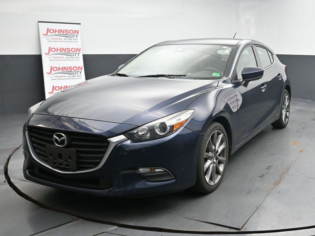 Used 2018 MAZDA MAZDA3 Touring image 4