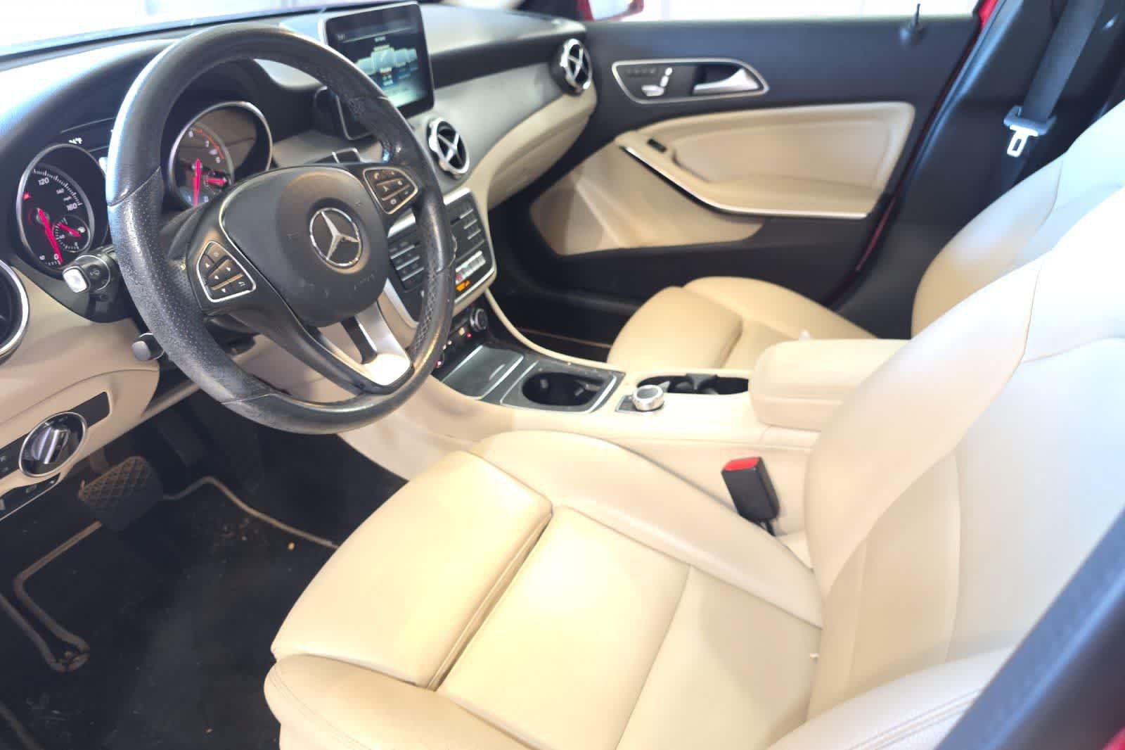 Used 2018 Mercedes-Benz GLA 250 image 14
